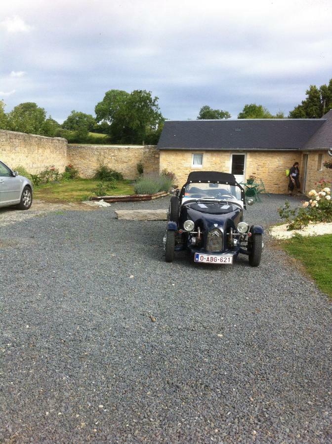 Bed and Breakfast Ferme De Montigny Asnieres-en-Bessin Exteriér fotografie